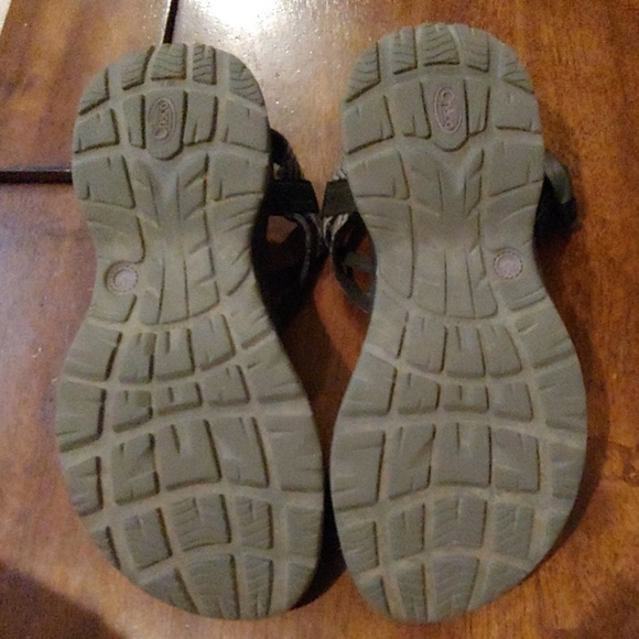 Chacos size 7 - Picture 6 of 6
